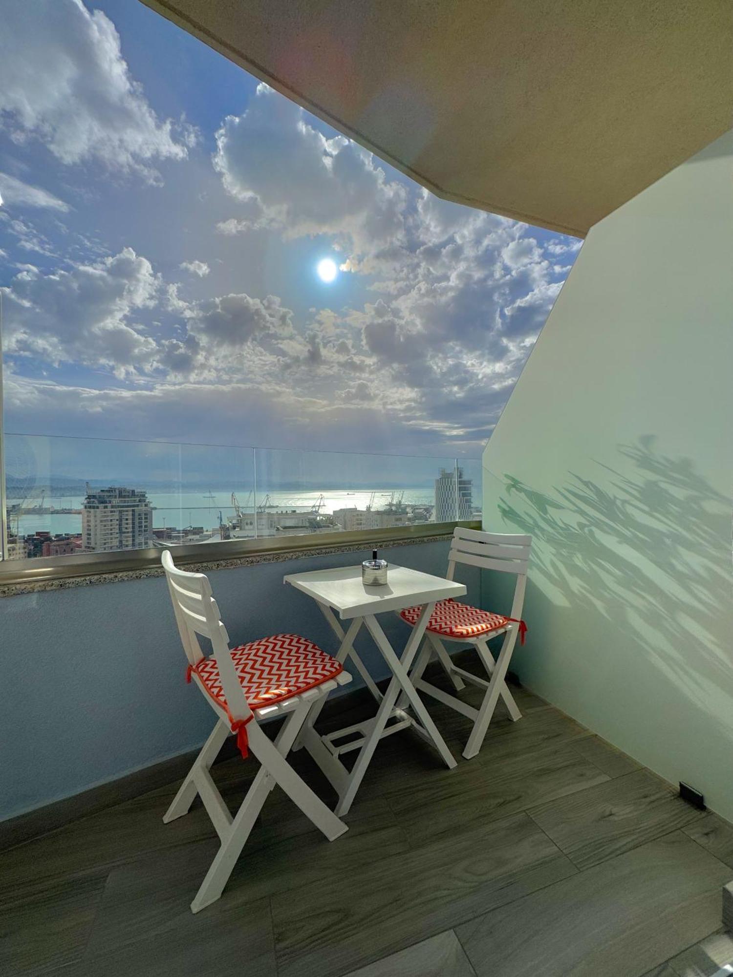 Sea & Apartment *