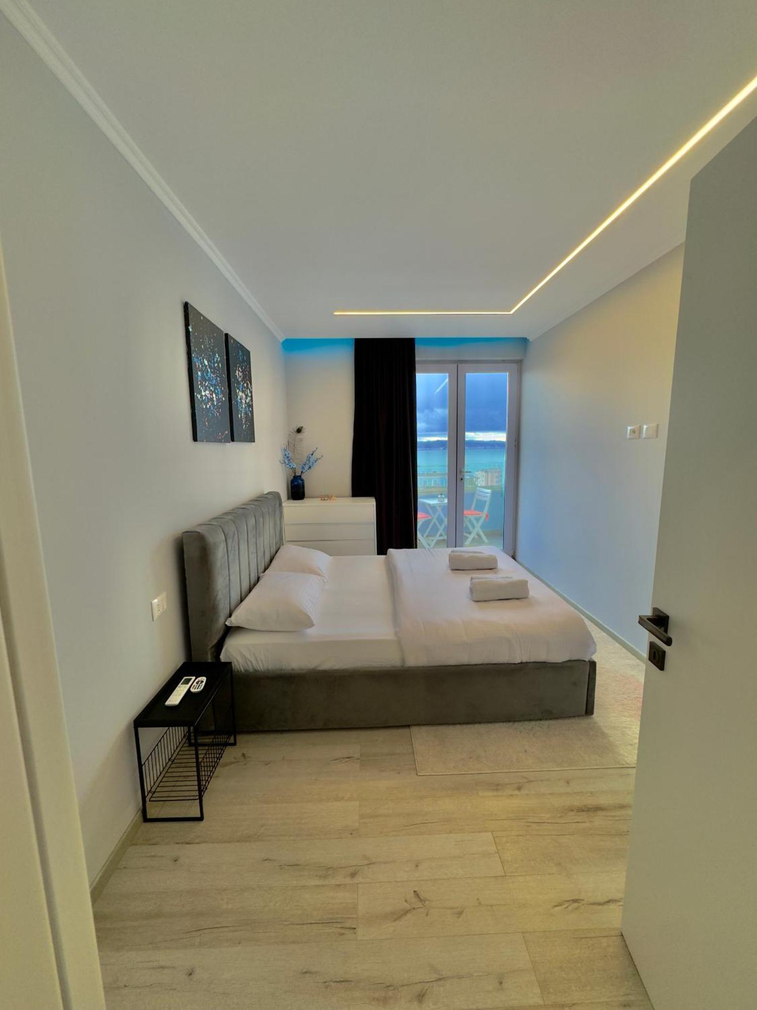 Sea & Apartment